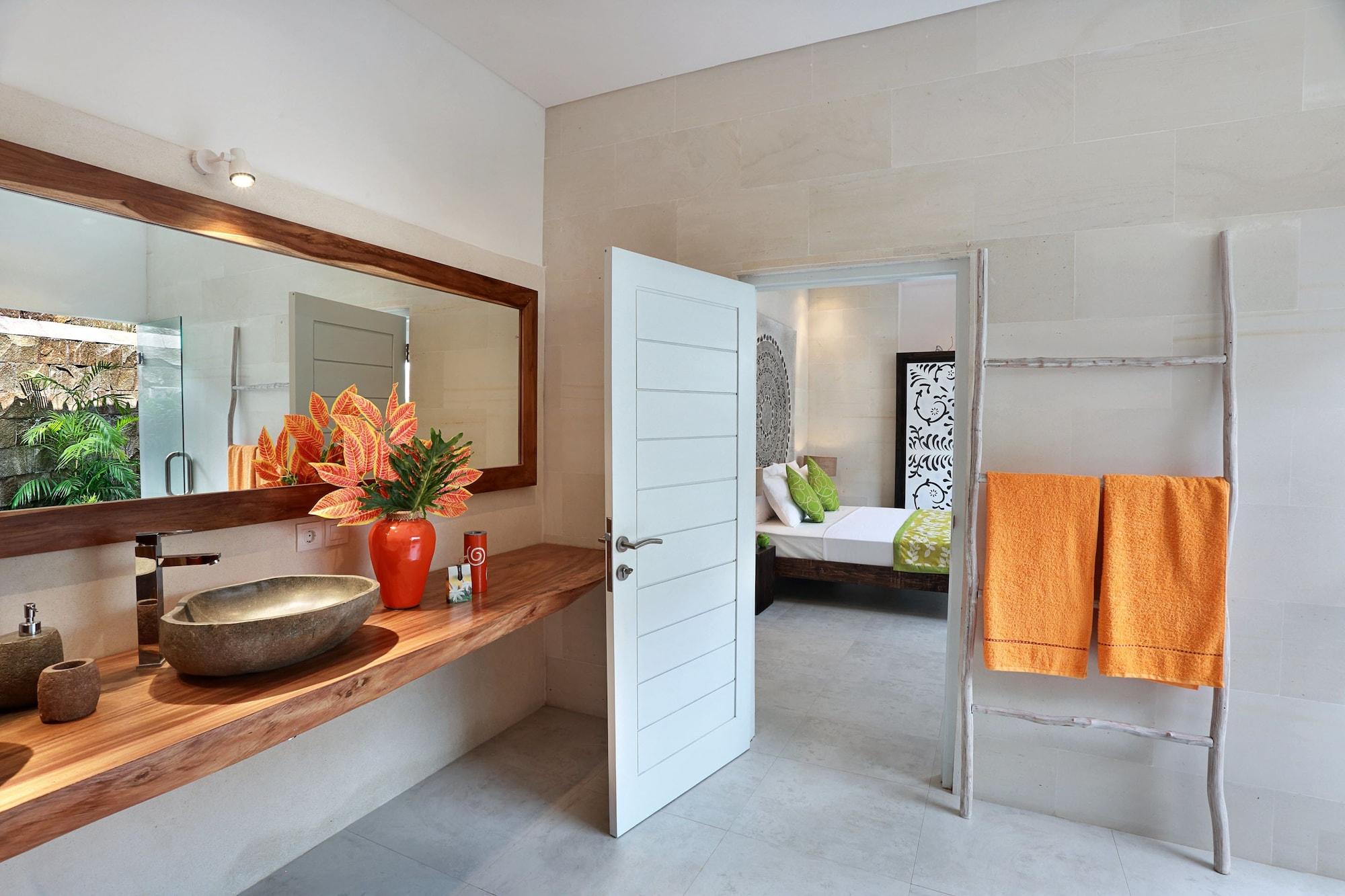 Seminyak White Design Villa Экстерьер фото