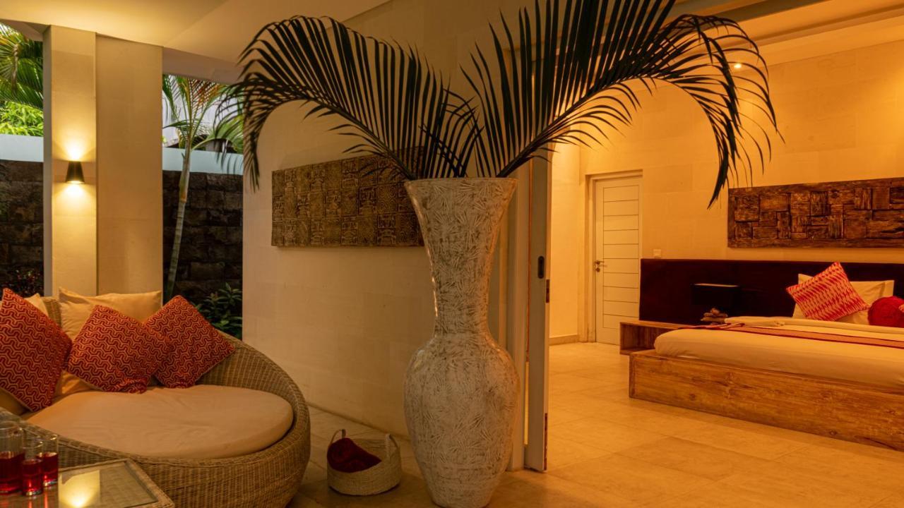 Seminyak White Design Villa Экстерьер фото